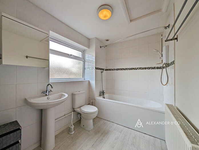 1 Bedroom House To Rent In Hambleside, Bicester, Oxfordshire, OX26