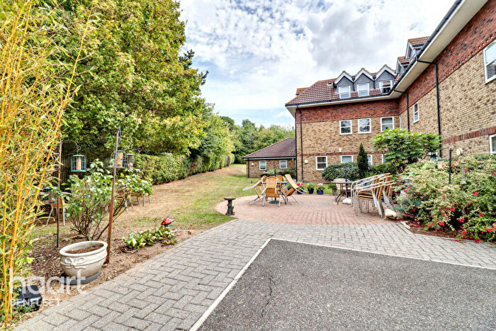 1 Bedroom Retirement Property For Sale In High Road, Benfleet, SS7