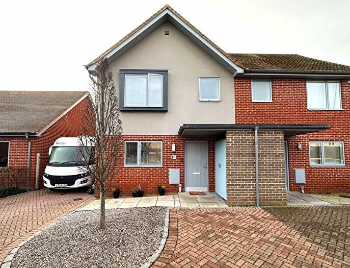 2 Bedroom Semi-Detached House To Rent In Close End, Drayton, OX14