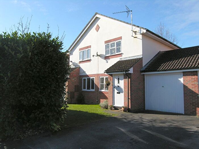 2 Bedroom Semi-Detached House To Rent In Collins Close, Newbury, RG14