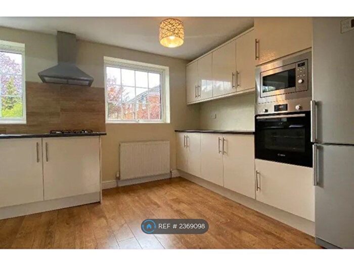 4 Bedroom Terraced House To Rent In Paul Gardens, Croydon, CR0