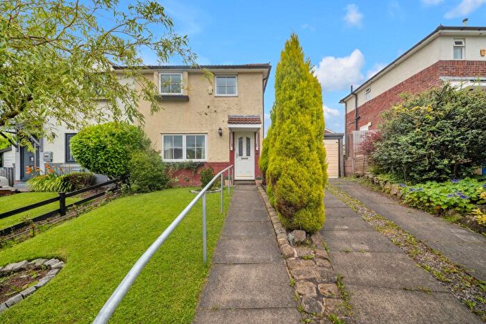 3 Bedroom Semi-Detached House For Sale In Hillside, Burnley, BB11