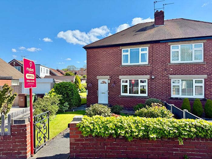 2 Bedroom Semi Detached House For Sale In Edward Drive, Wakefield, West Yorkshire, WF1