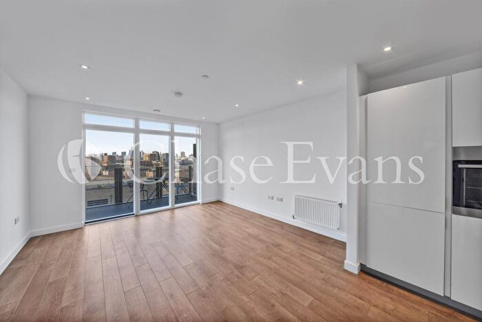1 Bedroom Flat To Rent In Madeira Street, Poplar, London, E14