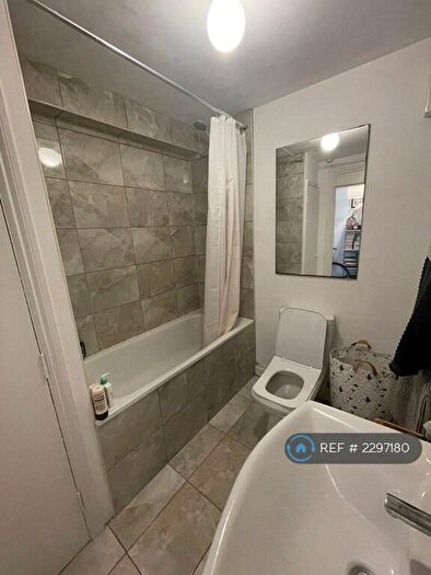 1 Bedroom Flat To Rent In Ridley Road, London, E8