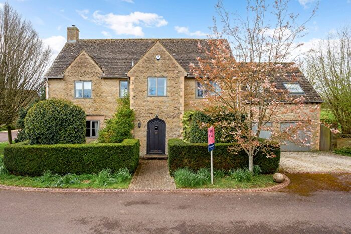 5 Bedroom Detached House For Sale In Southrop, Lechlade, GL7