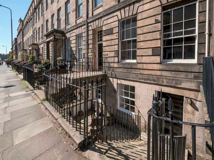 2 Bedroom Flat To Rent In Henderson Row, Edinburgh, EH3