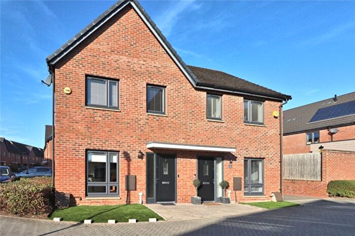 3 Bedroom Semi-detached House To Rent In Woking, Surrey, GU22