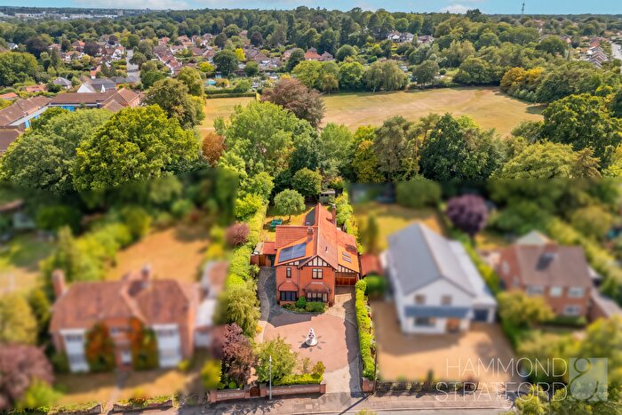 4 Bedroom Detached House For Sale In St. Andrews Avenue, Norwich, NR7