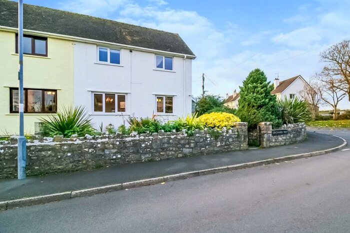 3 Bedroom Semi-Detached House For Sale In Orchard Way, Gileston, CF62