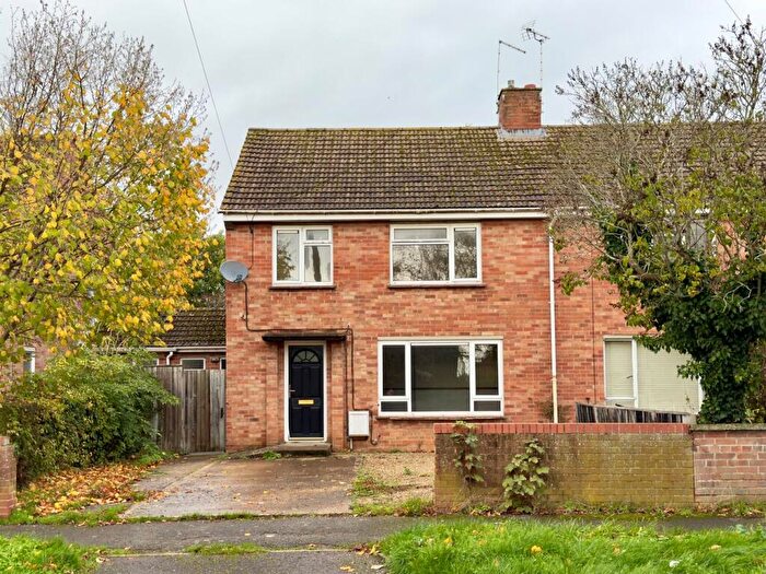 3 Bedroom Semi Detached House For Sale In Hawkins Way, Wootton, Abingdon, OX13