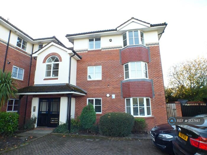 2 Bedroom Flat To Rent In Chamberlain Drive, Wilmslow, SK9