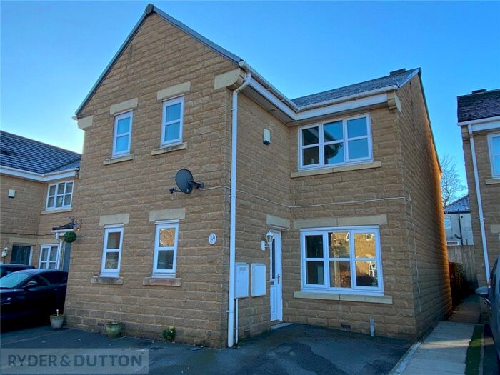 3 Bedroom Semi-Detached House To Rent In Oakwood Gardens, Illingworth, Halifax, West Yorkshire, HX2