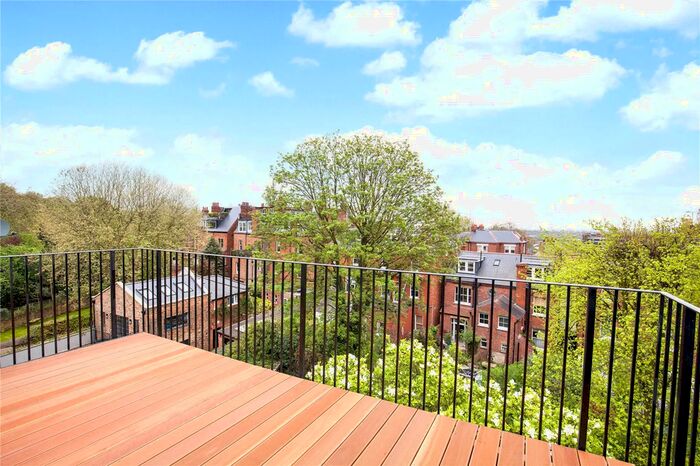 2 Bedroom Flat To Rent In South Hilll Park, Hampstead, NW3