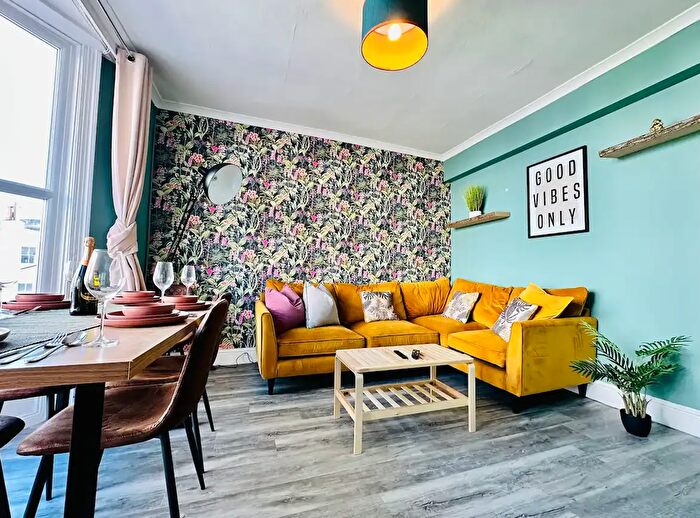 3 Bedroom Flat To Rent In Little Preston Street, Brighton, BN1