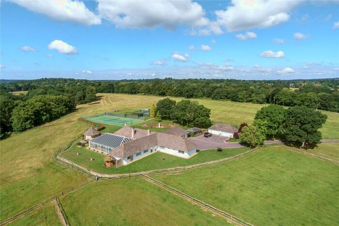 5 Bedroom Detached House To Rent In Monks Walk, Farnham, GU9