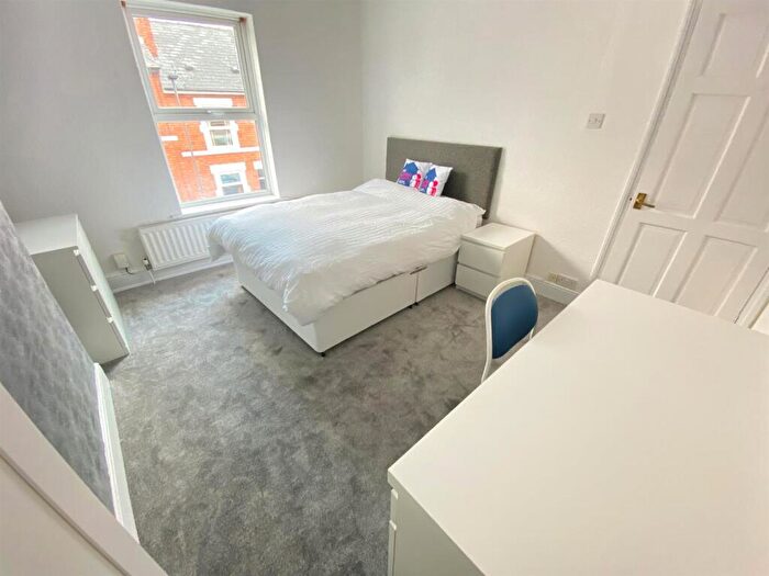 4 Bedroom House To Rent In West Avenue, Derby - / Students, DE1