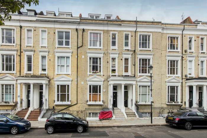 2 Bedroom Flat To Rent In Eardley Crescent, Earls Court, SW5