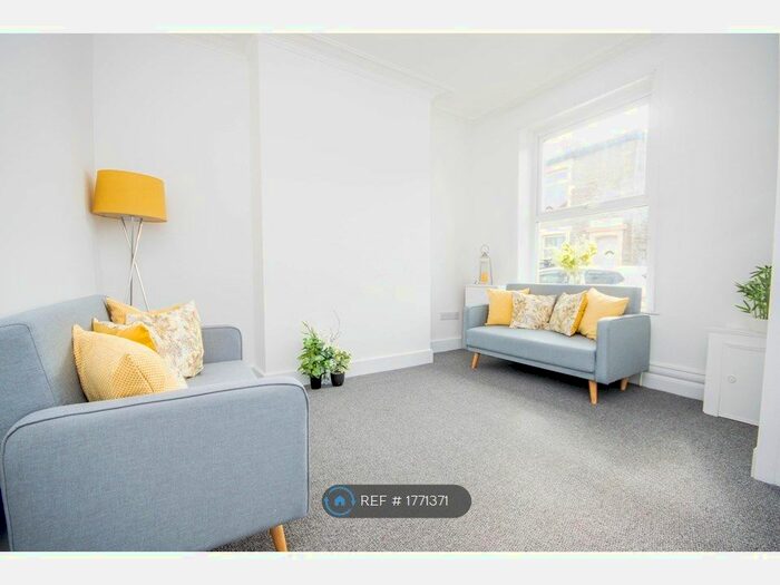 2 Bedroom Terraced House To Rent In Heys Lane, Darwen, BB3