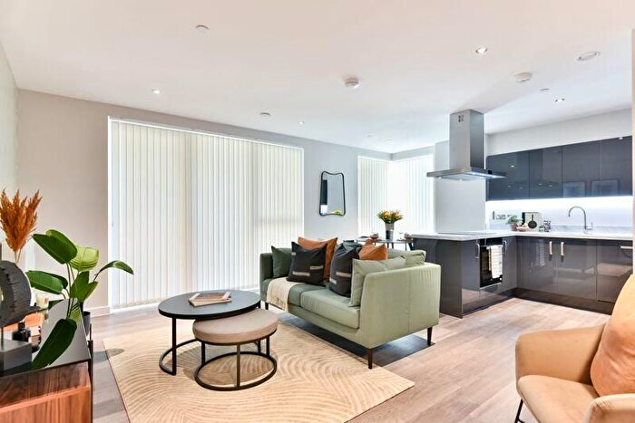 1 Bedroom Flat To Rent In Rally Building, Track Sreet, Walthamstow, E17