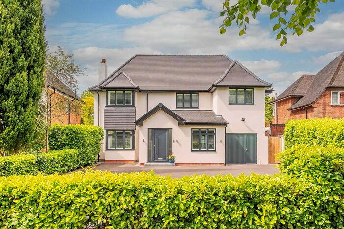 5 Bedroom Detached House For Sale In Silhill Hall Road, Solihull, B91