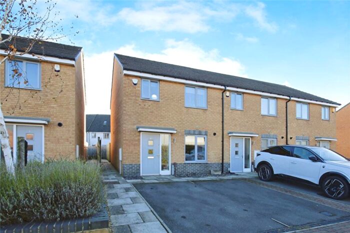 3 Bedroom Semi-Detached House To Rent In Carding Drive, Darlington, Durham, DL1