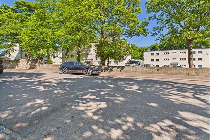 3 Bedroom Apartment To Rent In Grainger Park Road, Newcastle Upon Tyne, B3