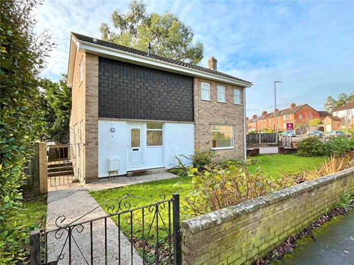 3 Bedroom Detached House To Rent In Three Bedroom Detached House - Wells, BA5