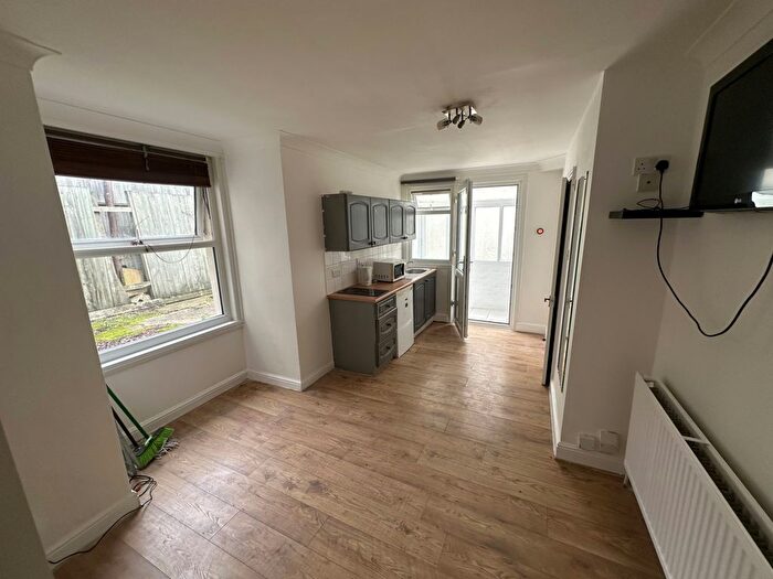 1 Bedroom Studio To Rent In Charteris Road, London, NW6