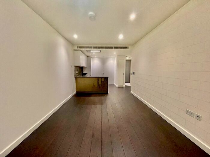 1 Bedroom Flat To Rent In Parry Street, Nine Elms, London, SW8