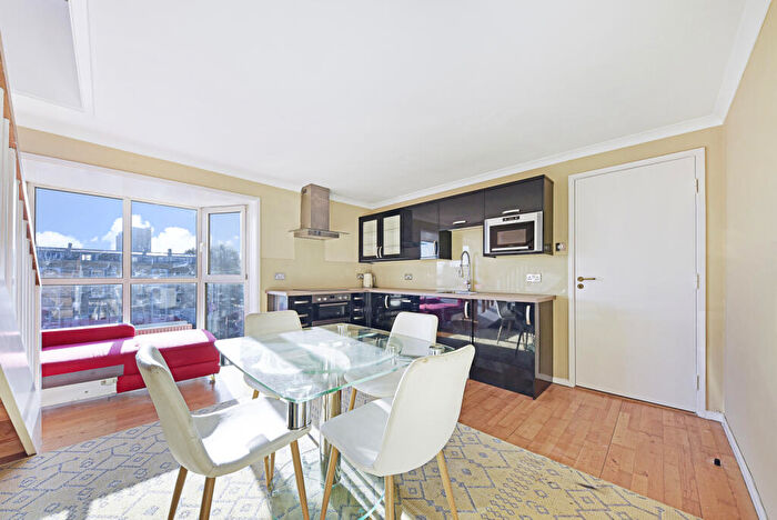 2 Bedroom Flat To Rent In Queen Of Denmark Court, Surrey Quays, SE16