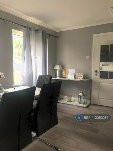 3 Bedroom Semi-Detached House To Rent In Tenby Road, Bristol, BS31