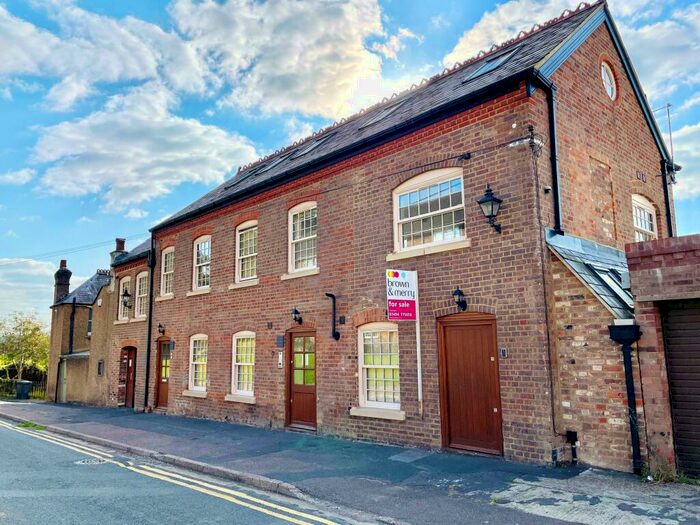 1 Bedroom Apartment To Rent In Victoria Road, Chesham, HP5