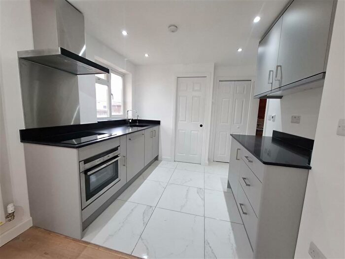 3 Bedroom House To Rent In Toms Croft, Hemel Hempstead, HP2