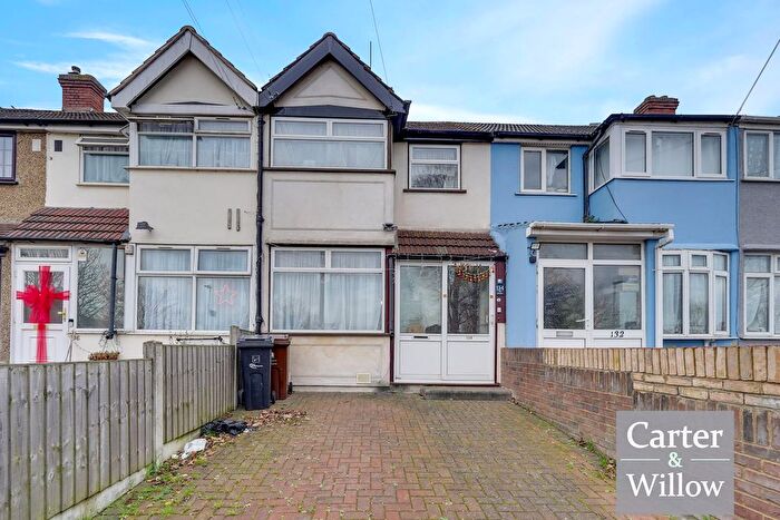 3 Bedroom Terraced House For Sale In Oval Road North, Dagenham, RM10