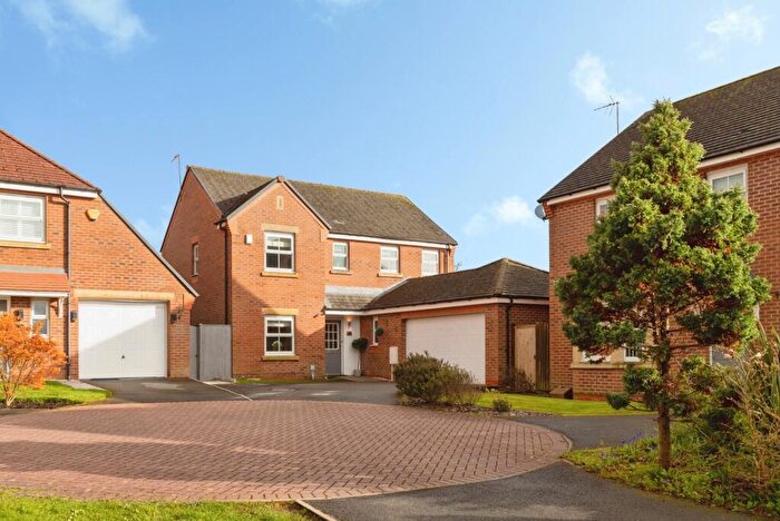 4 Bedroom Detached House For Sale In Dam Wood Close, Chorley, Lancashire, PR7