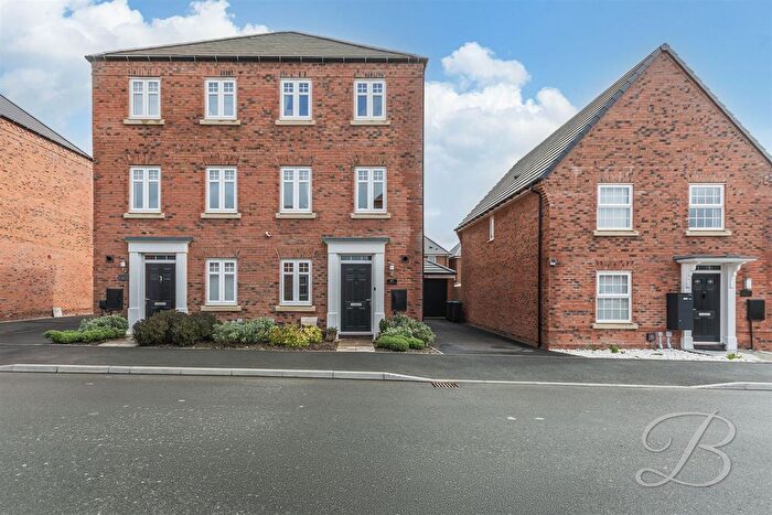 4 Bedroom Town House For Sale In Elderberry Way, Rainworth, Mansfield, NG21