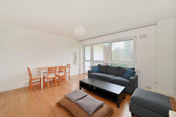 2 Bedroom Flat To Rent In Boundary Road, St John's Wood, NW8