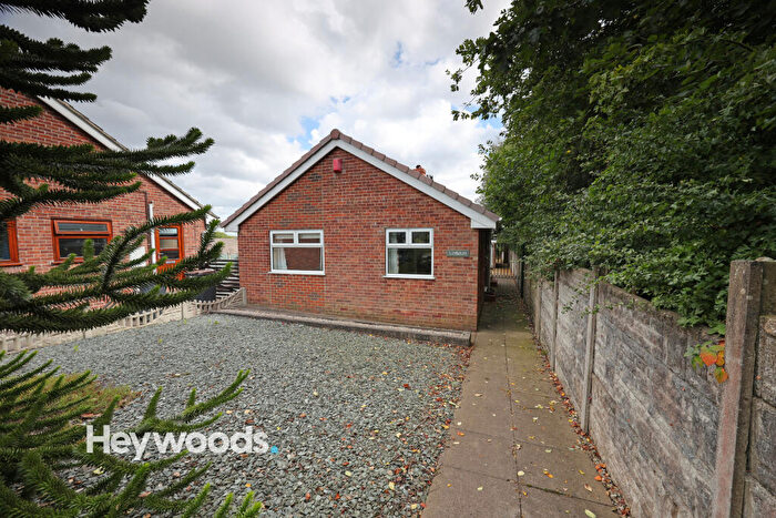 2 Bedroom Detached Bungalow For Sale In Staveley Place, Silverdale, Newcastle-under-Lyme, Staffordshire, ST5