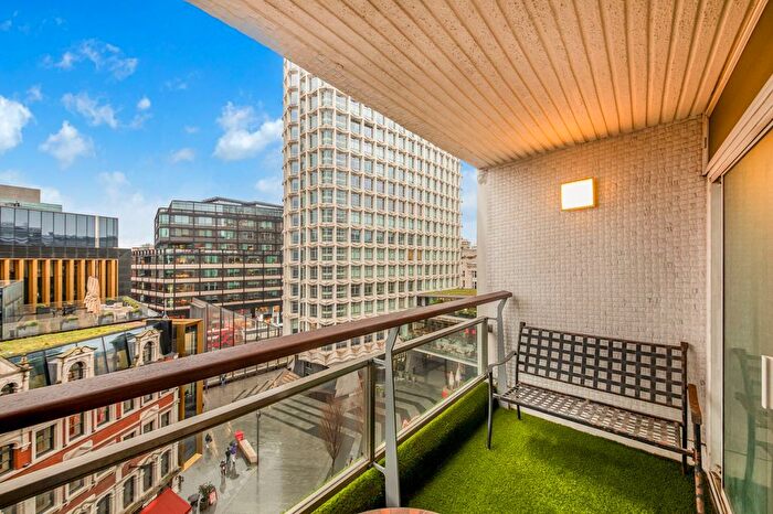2 Bedroom Flat To Rent In Centre Point House, A St. Giles High Street, WC2H