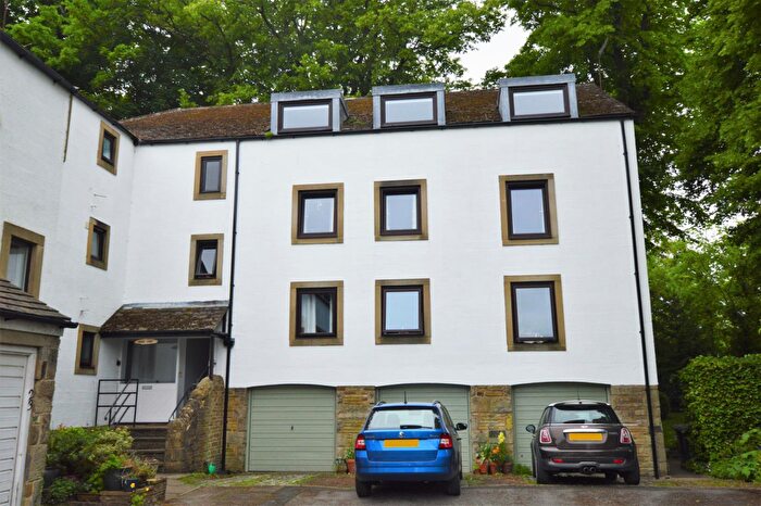 2 Bedroom Apartment To Rent In Stockeld Way, Ilkley, LS29