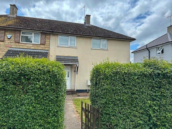 3 Bedroom Property To Rent In Welland Vale Road, Corby, NN17