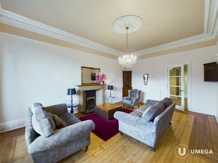 2 Bedroom Apartment To Rent In Murrayfield Avenue, Murrayfield, Edinburgh, EH12