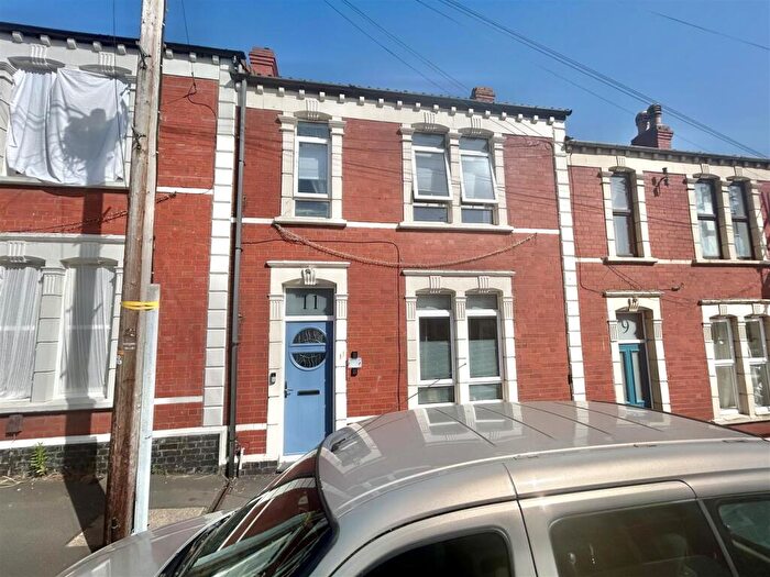 3 Bedroom Terraced House For Sale In Penpole Avenue, Shirehampton, BS11