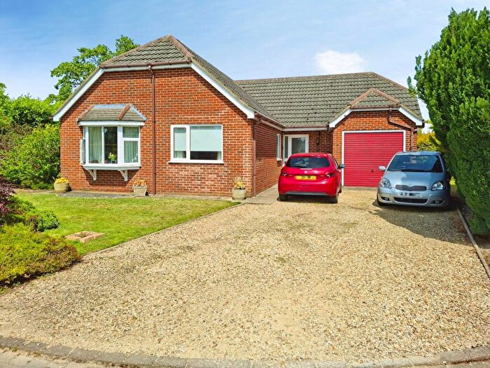 3 Bedroom Bungalow For Sale In Armitage Close, Holbeach, Spalding, PE12