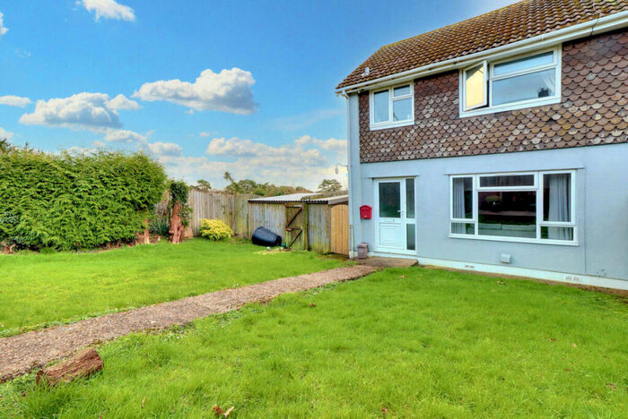 3 Bedroom Semi-Detached House For Sale In Orchard Farm Estate, Trevethin, Pontypool, NP4