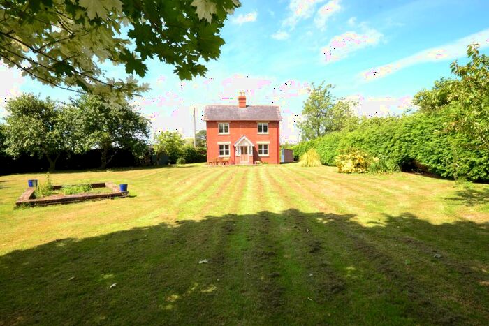 2 Bedroom Cottage For Sale In Rymes Cottage, Malswick, GL18