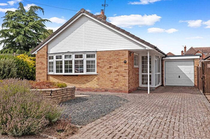 2 Bedroom Bungalow For Sale In Zermatt Close, Northwick, Worcester., WR3