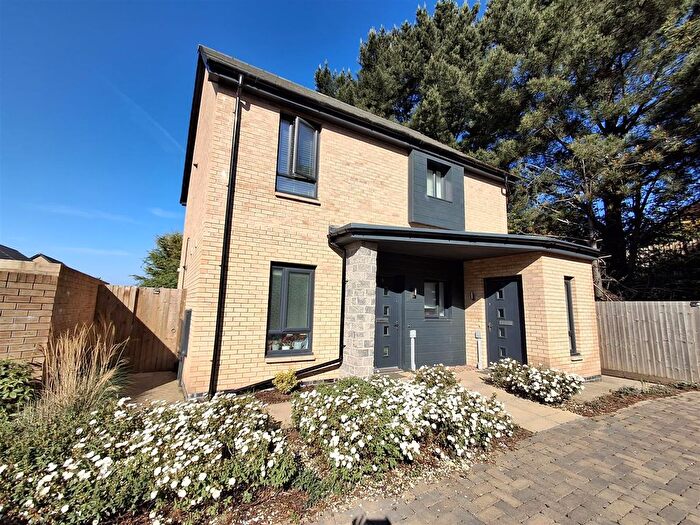 1 Bedroom Maisonette To Rent In Clos Gwrgi, Penylan, Cardiff, CF23