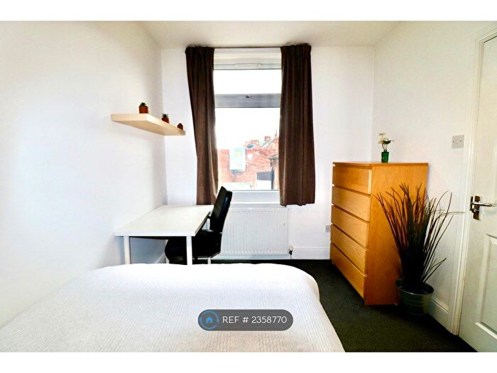 4 Bedroom Terraced House To Rent In Oxford Street, Middlesbrough, TS1